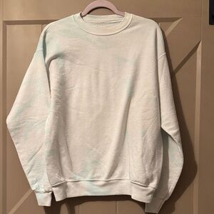 Women’s blue & White tie die Crewneck Sweater